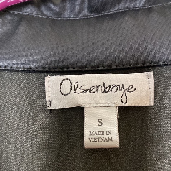 Olsenboye A Gorgeous Black Sheer Button Down Blouse with Faux Leather - Size: S - Picture 10 of 15